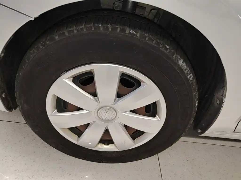 Volkswagen Santana — миниатюра 23