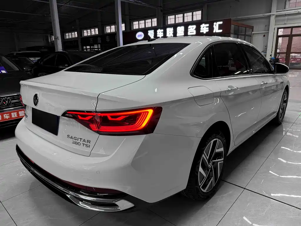 Volkswagen Sagitar 2023 280TSI DSG