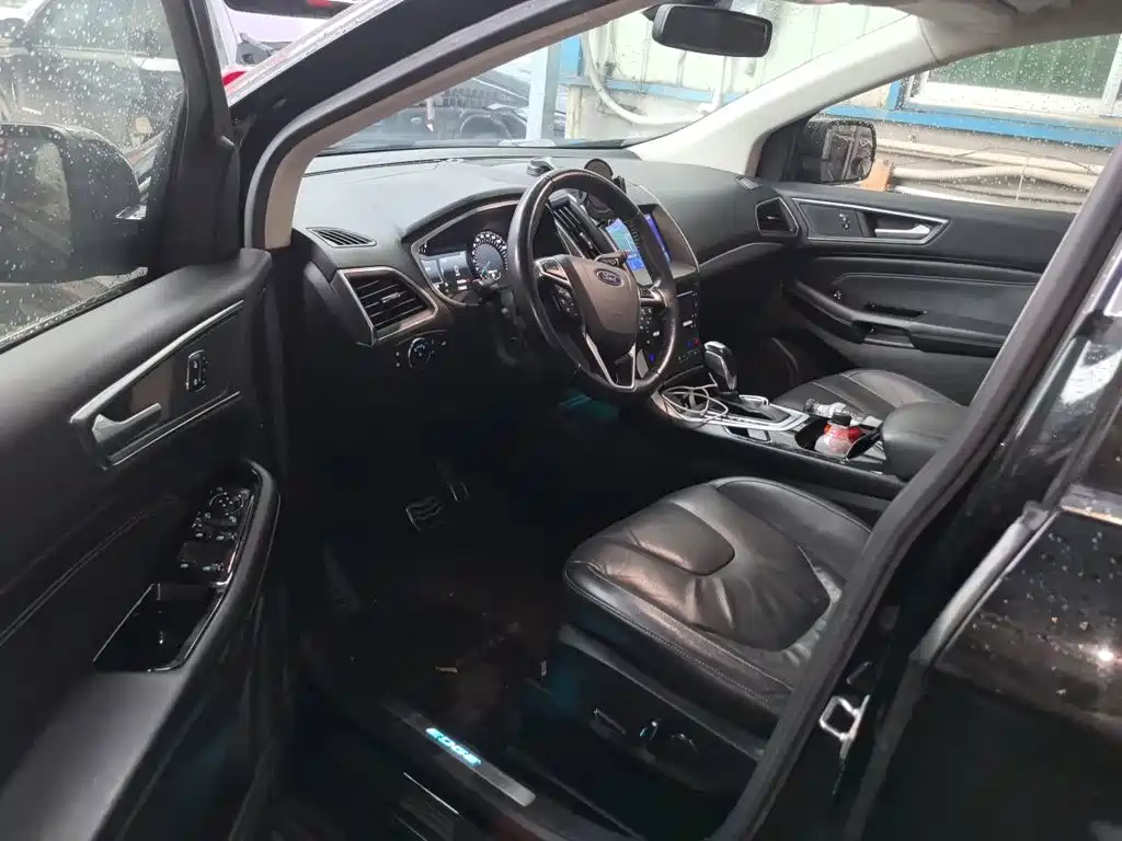 Ford Edge — миниатюра 14