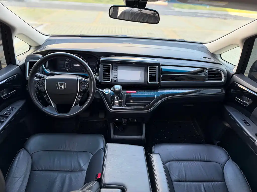 Honda Elysion — миниатюра 6
