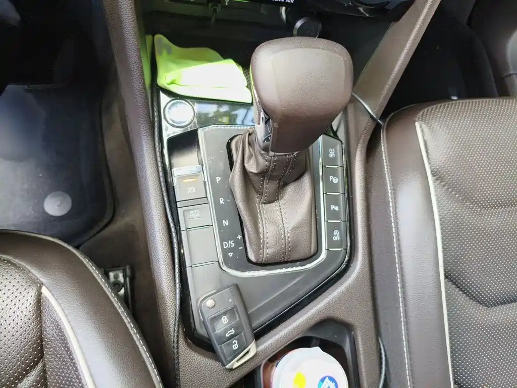 Volkswagen Tiguan L L 2017 330TSI AT Flagship