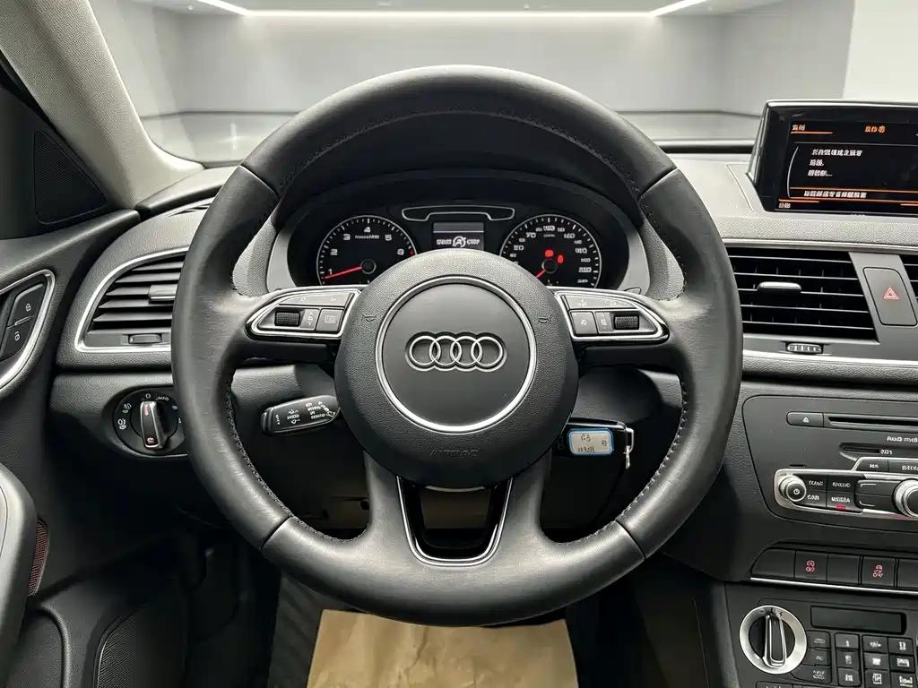 Audi Q3 — миниатюра 14