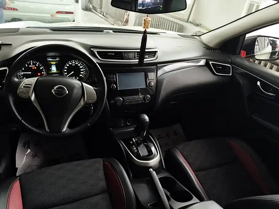 Nissan Qashqai — миниатюра 12