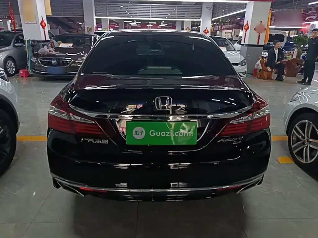 Honda Accord — миниатюра 6