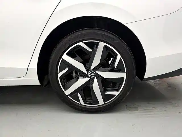 Volkswagen Lamando — миниатюра 14