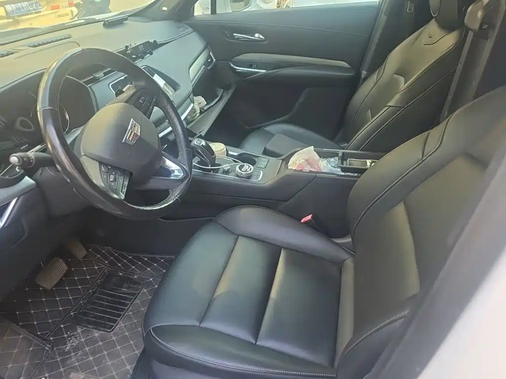 Cadillac XT4 — миниатюра 11