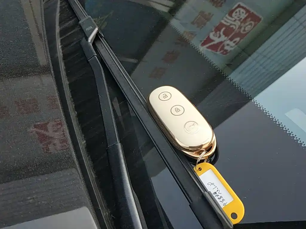 Li Auto Li L8 — миниатюра 9