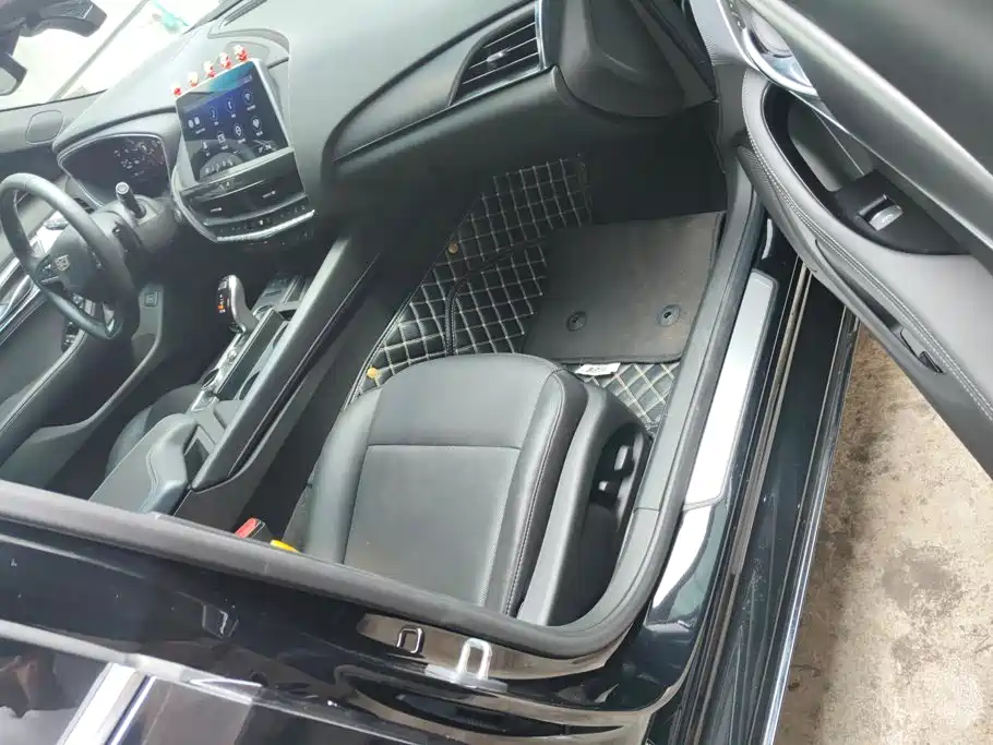 Cadillac CT5 — миниатюра 9