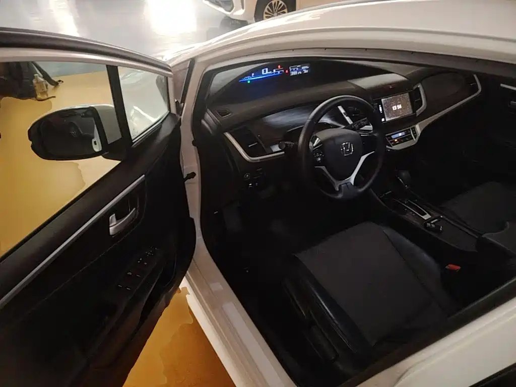 Honda Jade — миниатюра 16