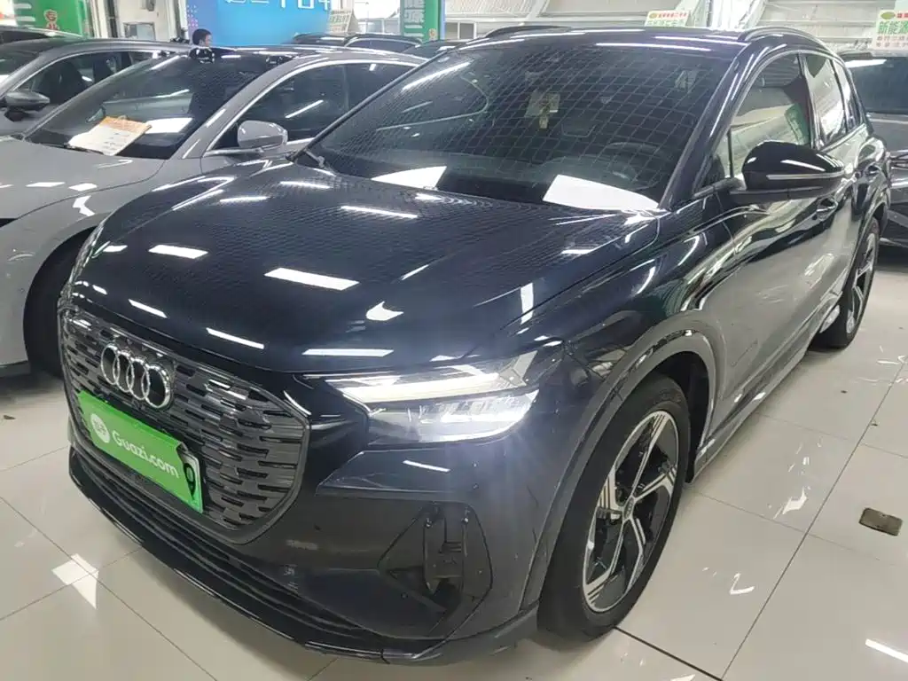 Audi Q4 e-tron — миниатюра 2