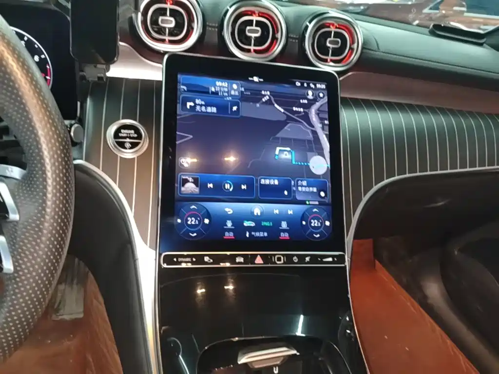 Mercedes-Benz GLC — миниатюра 13