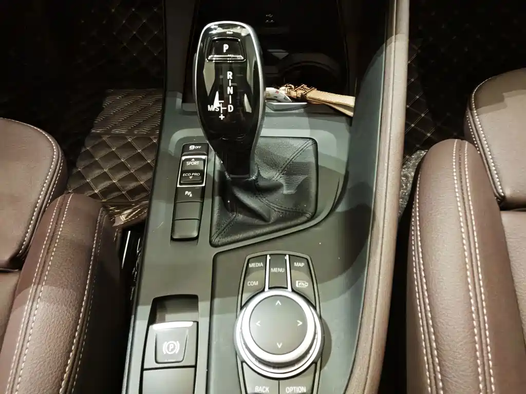 BMW X1 — миниатюра 9