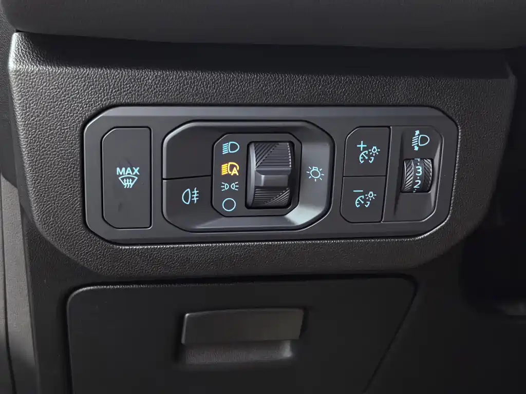 Ford Mondeo — миниатюра 30