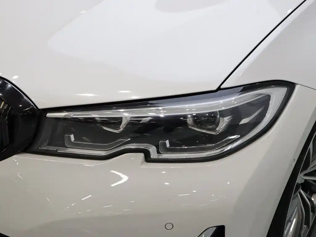 BMW 3 Series — миниатюра 18
