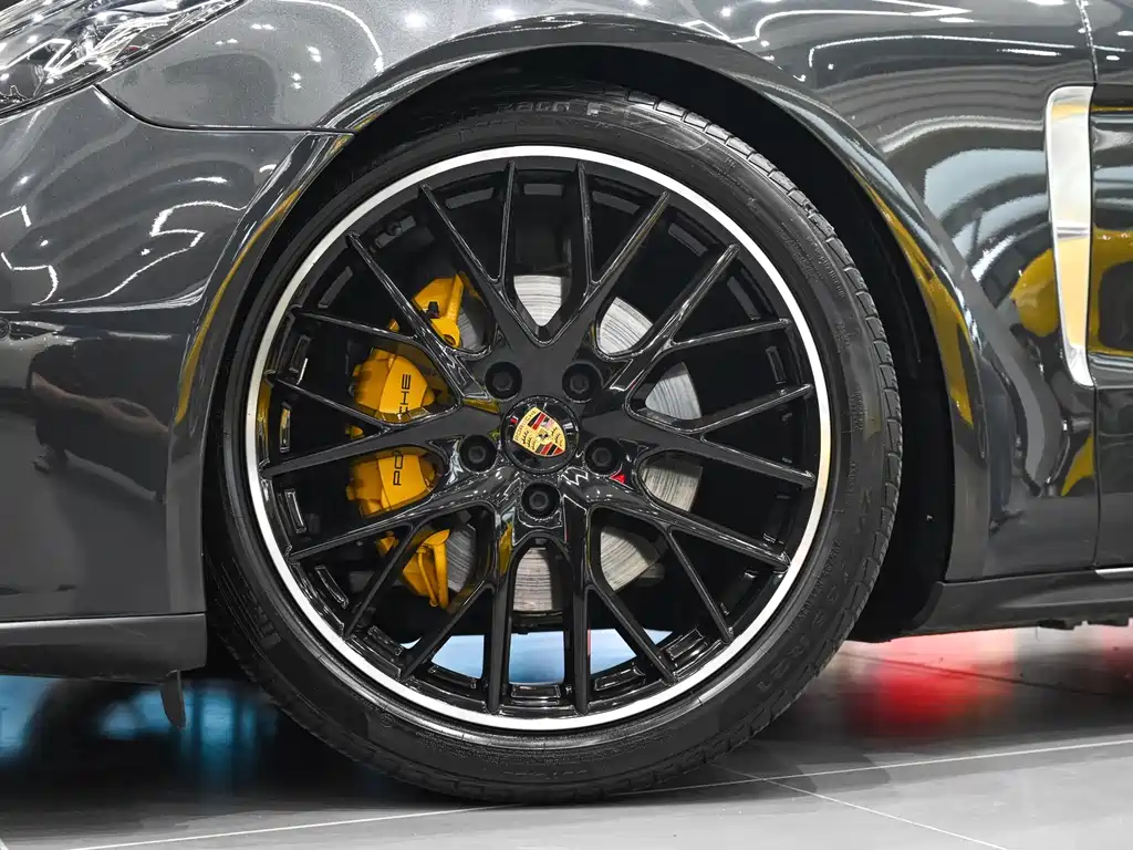Porsche Panamera — миниатюра 21