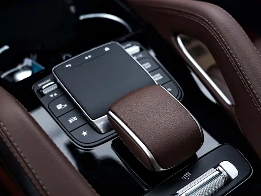 Mercedes-Benz GLE (Import) — миниатюра 23