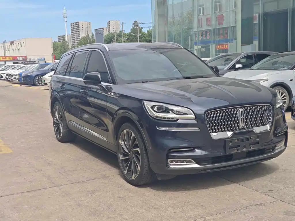 Lincoln Aviator — миниатюра 3