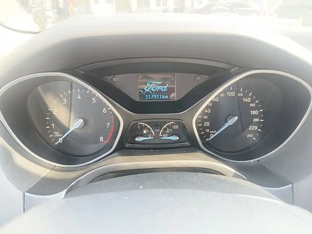 Ford Focus — миниатюра 12
