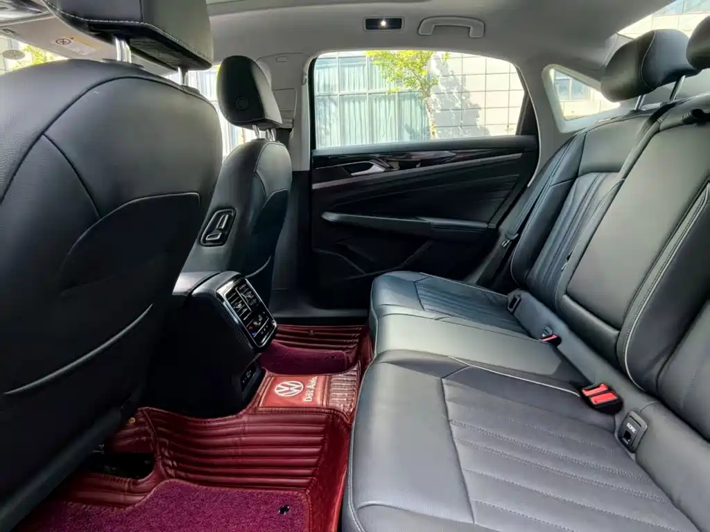 Volkswagen Passat — миниатюра 8