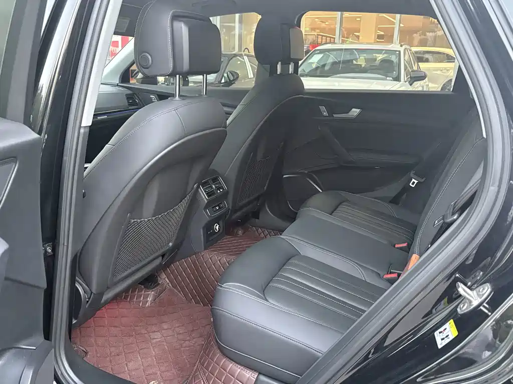 Audi Q5L — миниатюра 9