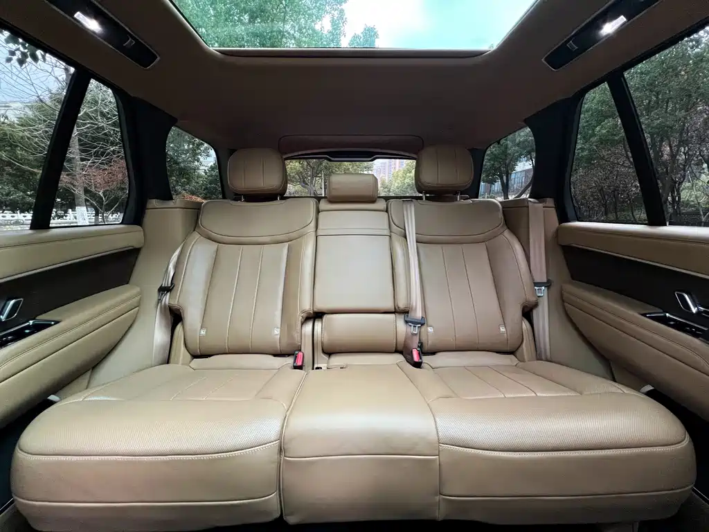 Land Rover Range Rover — миниатюра 8