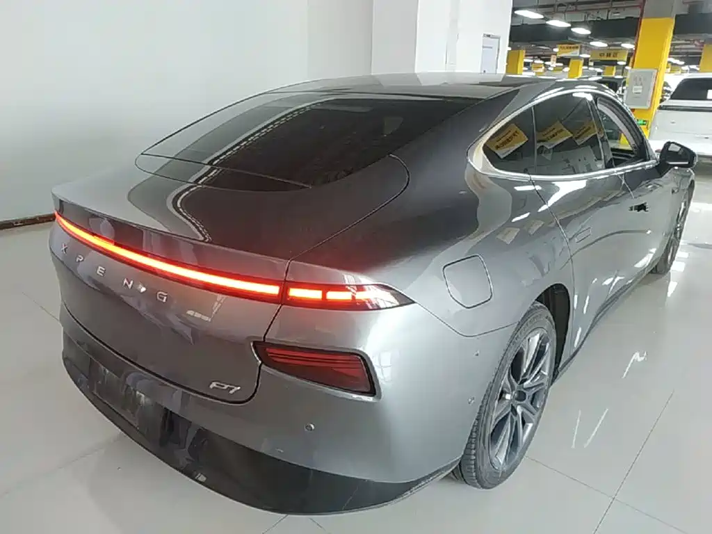XPeng P7 — миниатюра 7