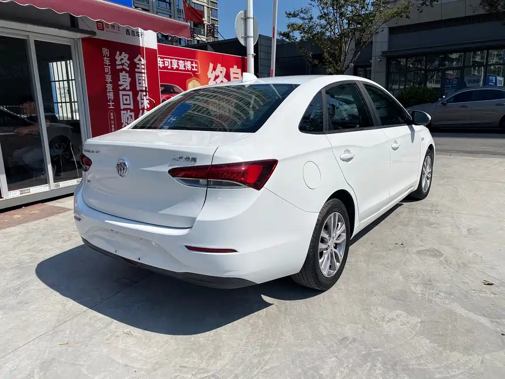 Buick Excelle — миниатюра 3