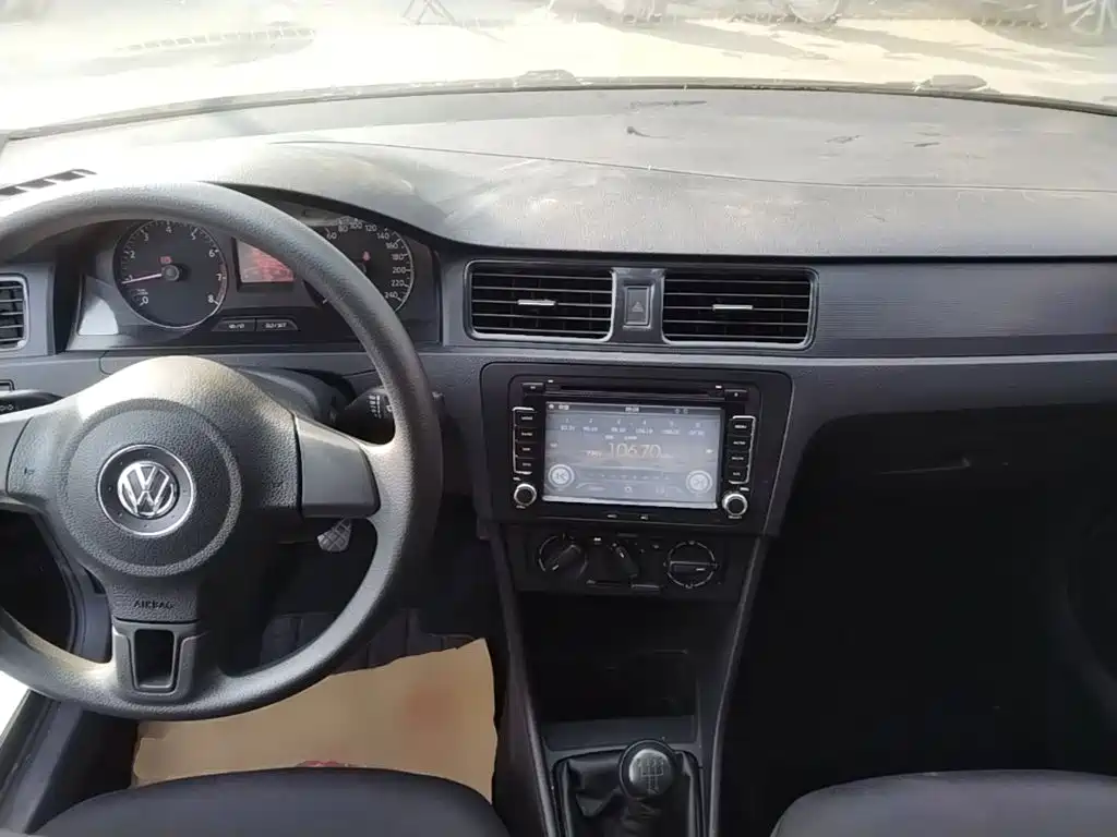 Volkswagen Santana — миниатюра 10