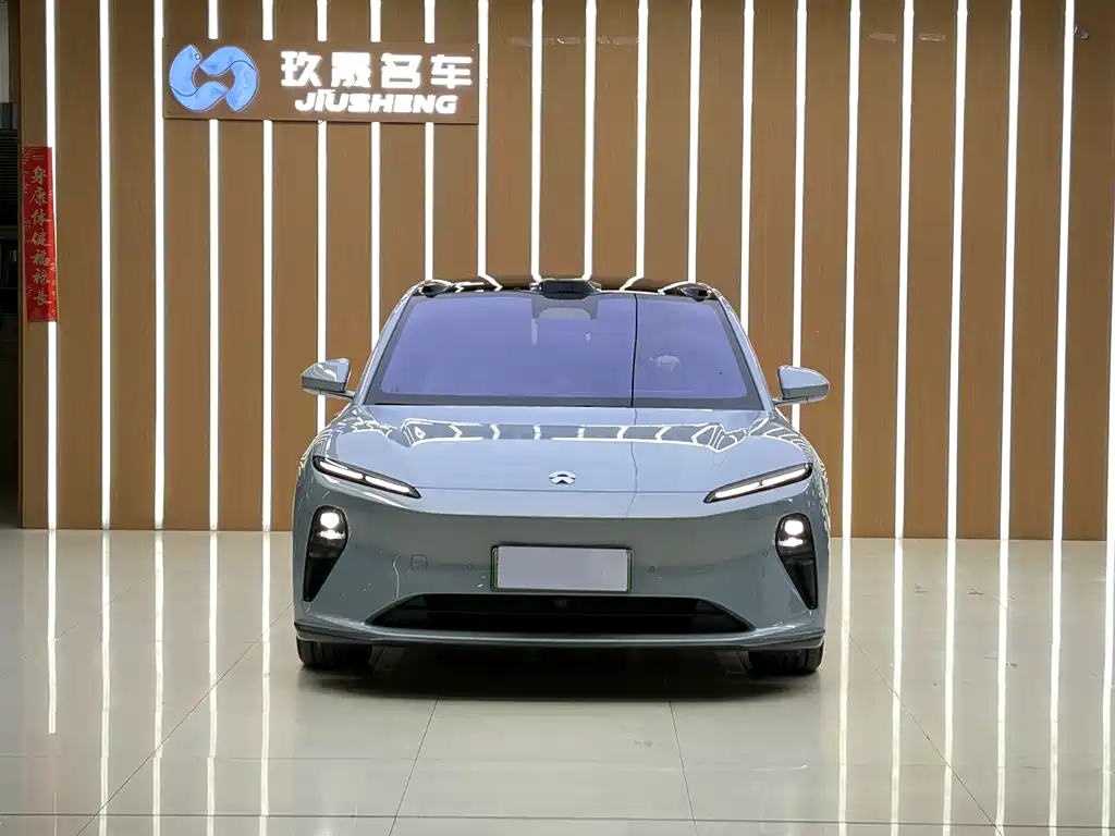 NIO NIO ET5T