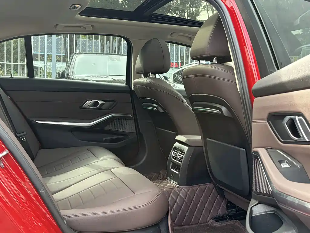 BMW 3 Series — миниатюра 14