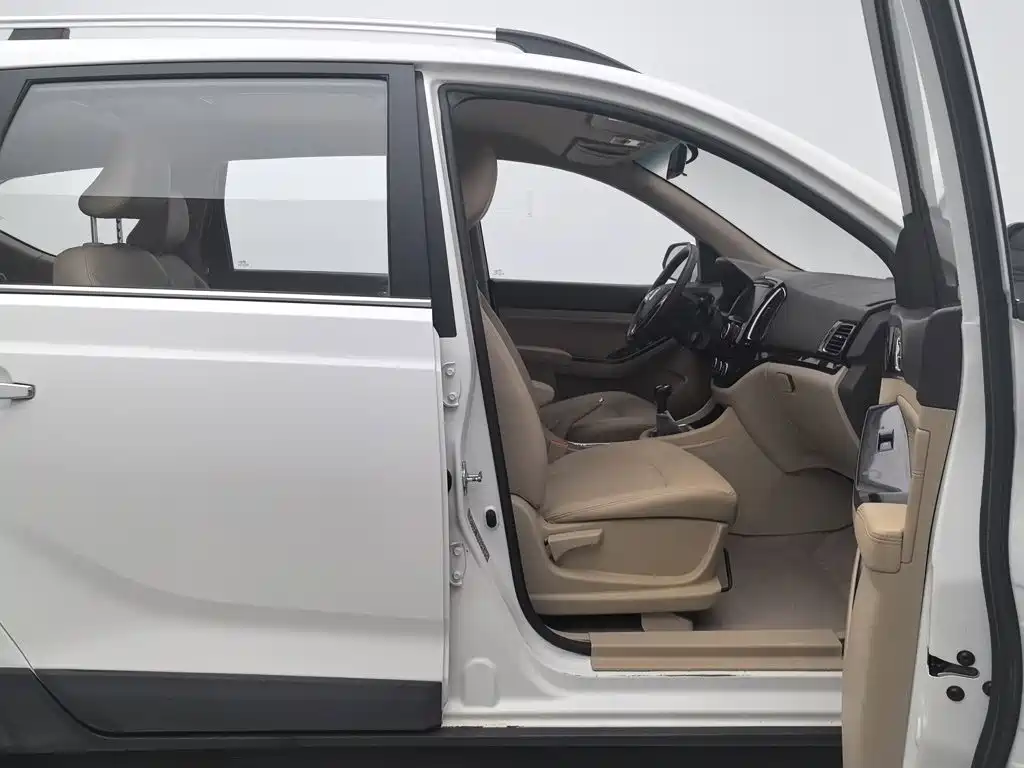 Baojun 730 — миниатюра 23