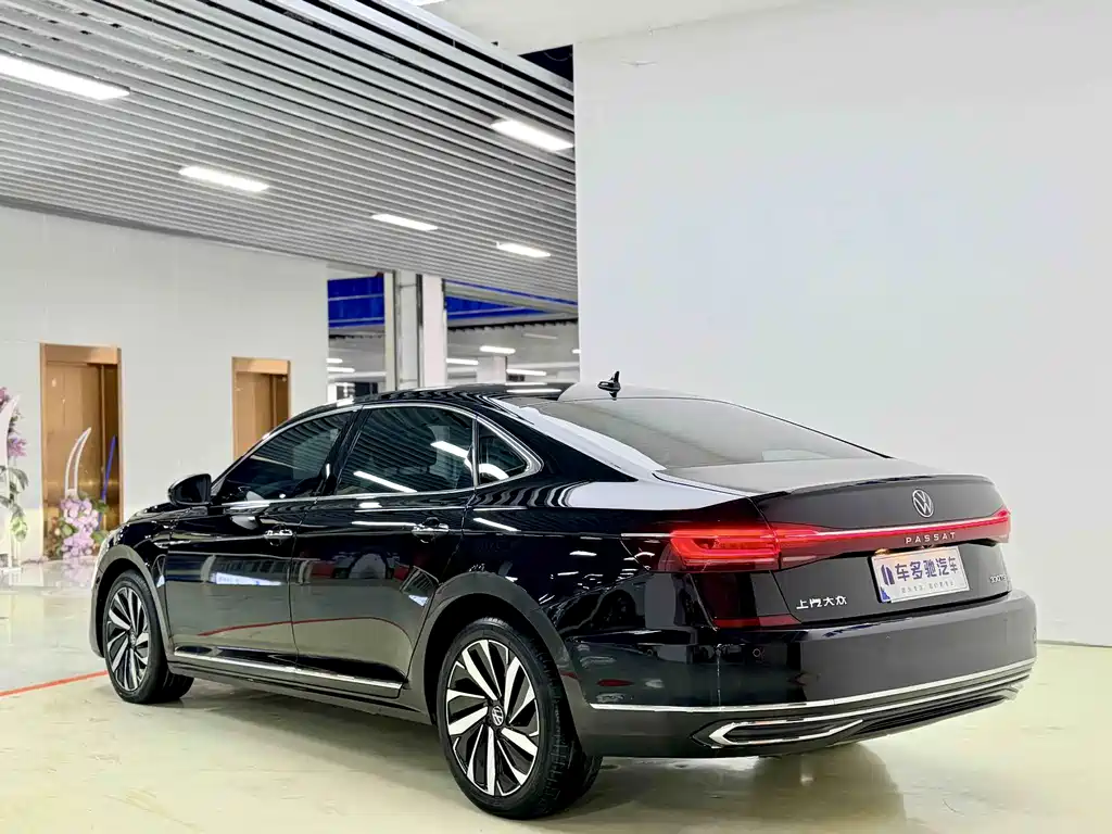 Volkswagen Passat — миниатюра 4