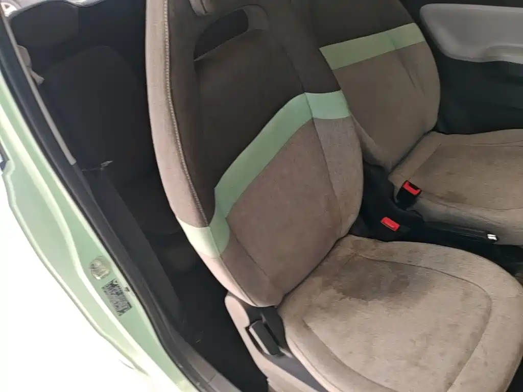 Wuling MINIEV — миниатюра 25