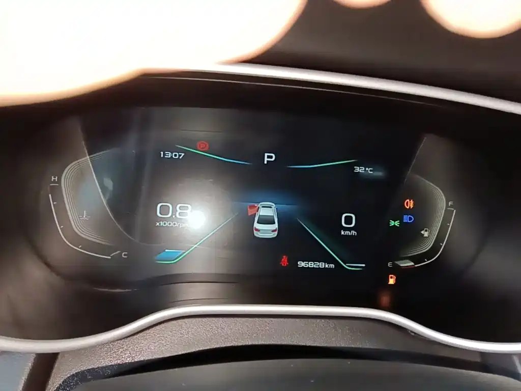 Geely Emgrand — миниатюра 12