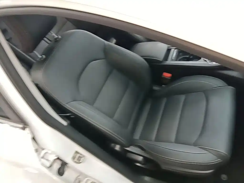 Geely Emgrand — миниатюра 25