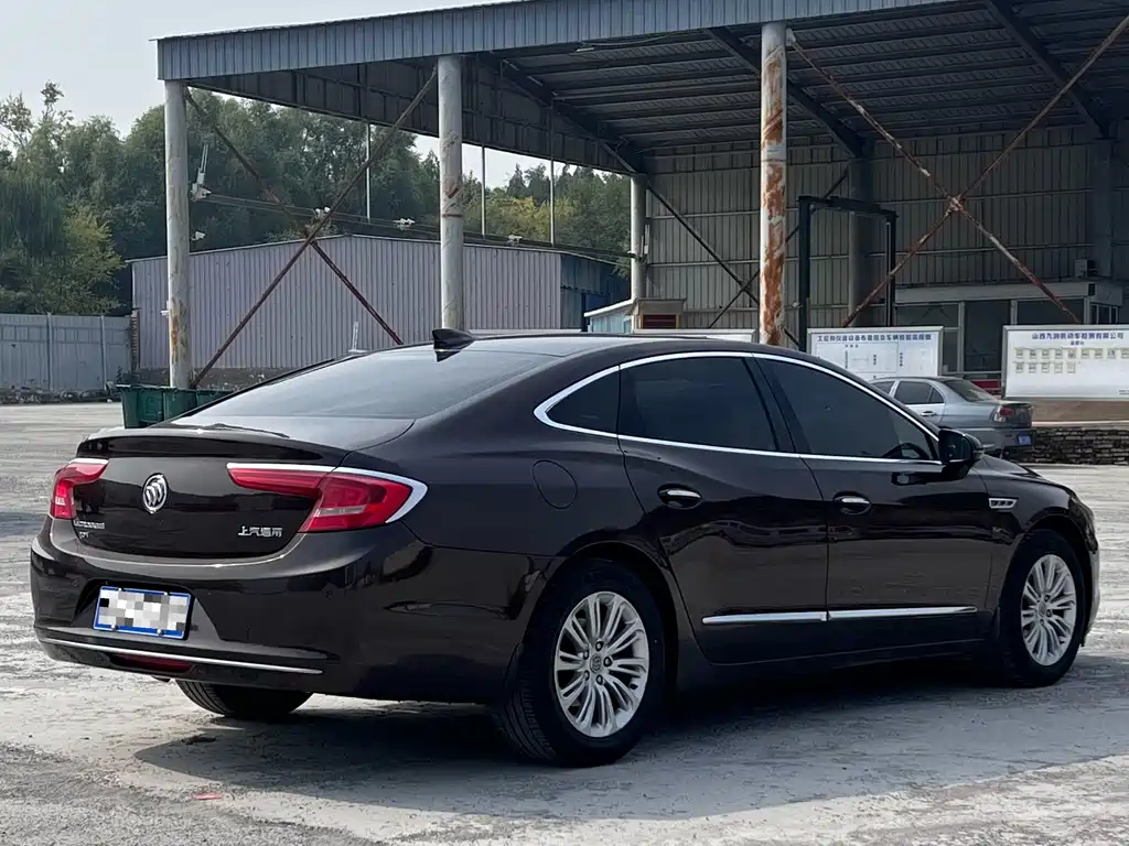 Buick LaCrosse — миниатюра 4