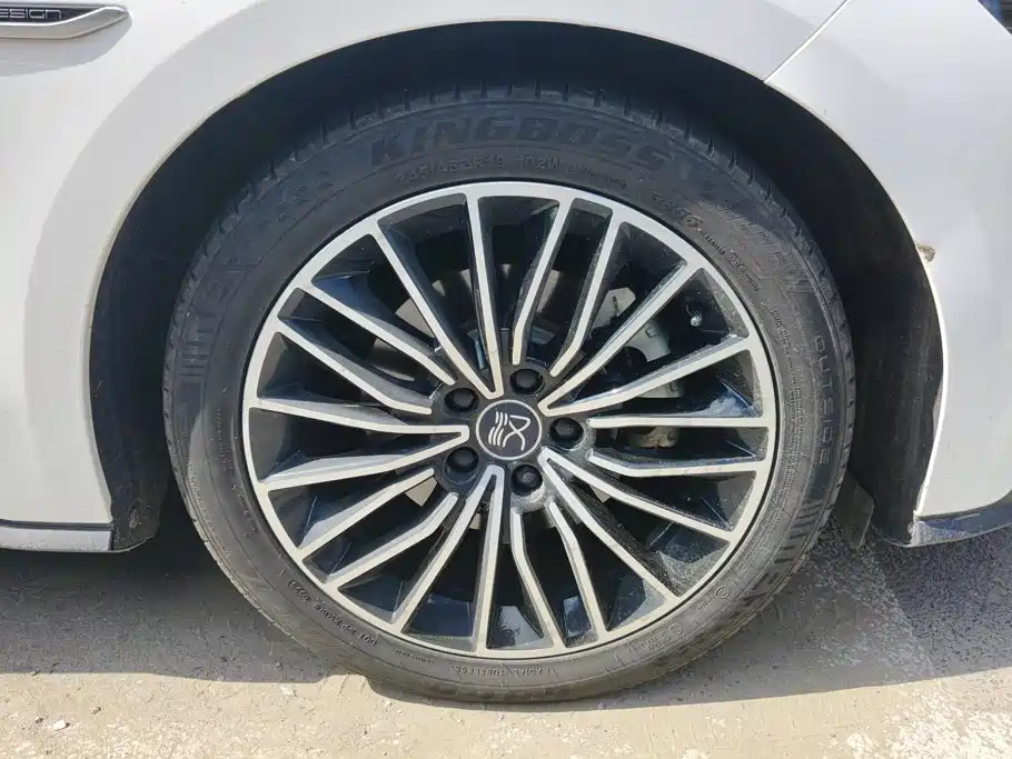 BYD Han — миниатюра 6