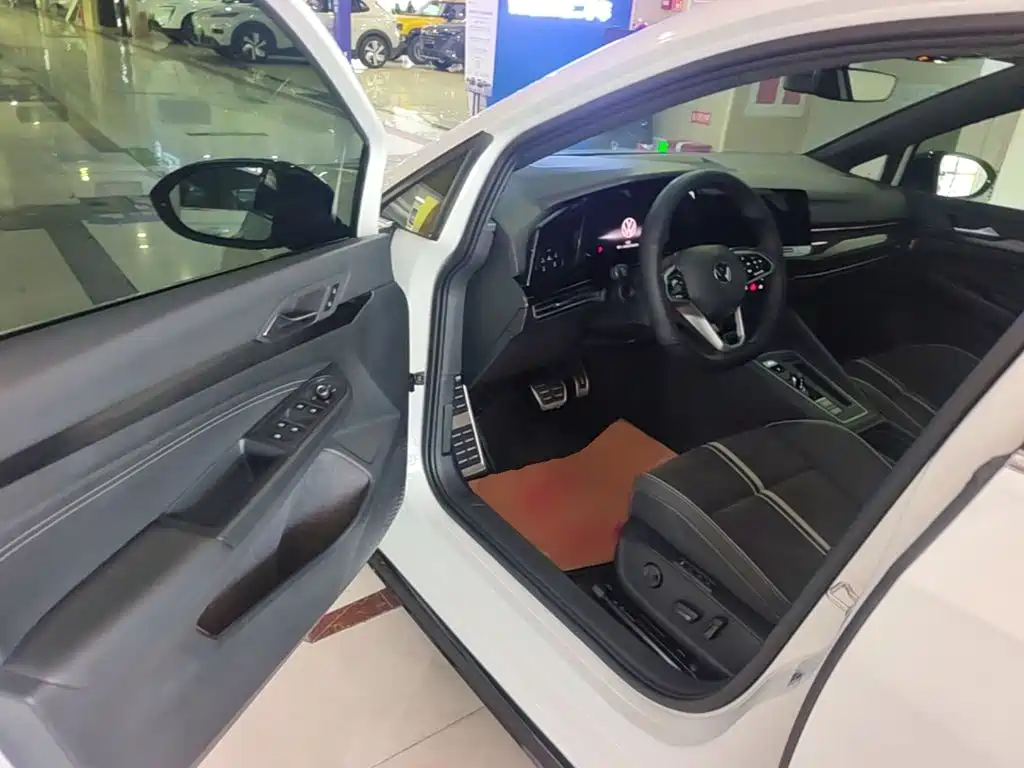 Volkswagen Golf — миниатюра 16