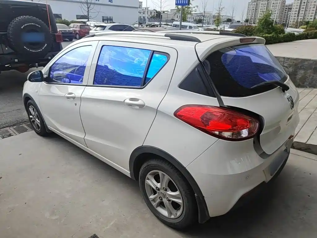 Baojun 310 — миниатюра 5