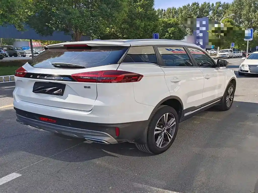 Geely Boyue — миниатюра 7