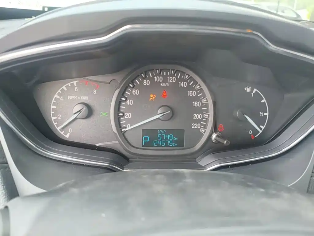 Ford Escort — миниатюра 12
