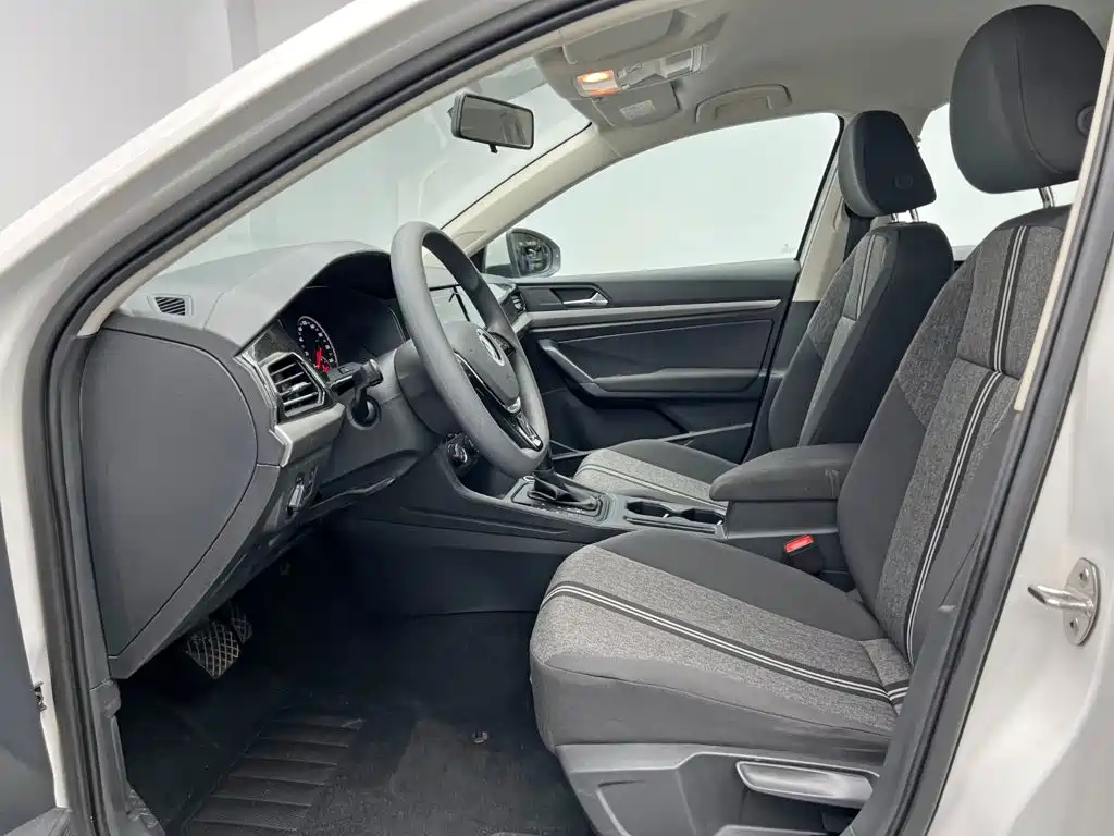 Volkswagen Lavida — миниатюра 13