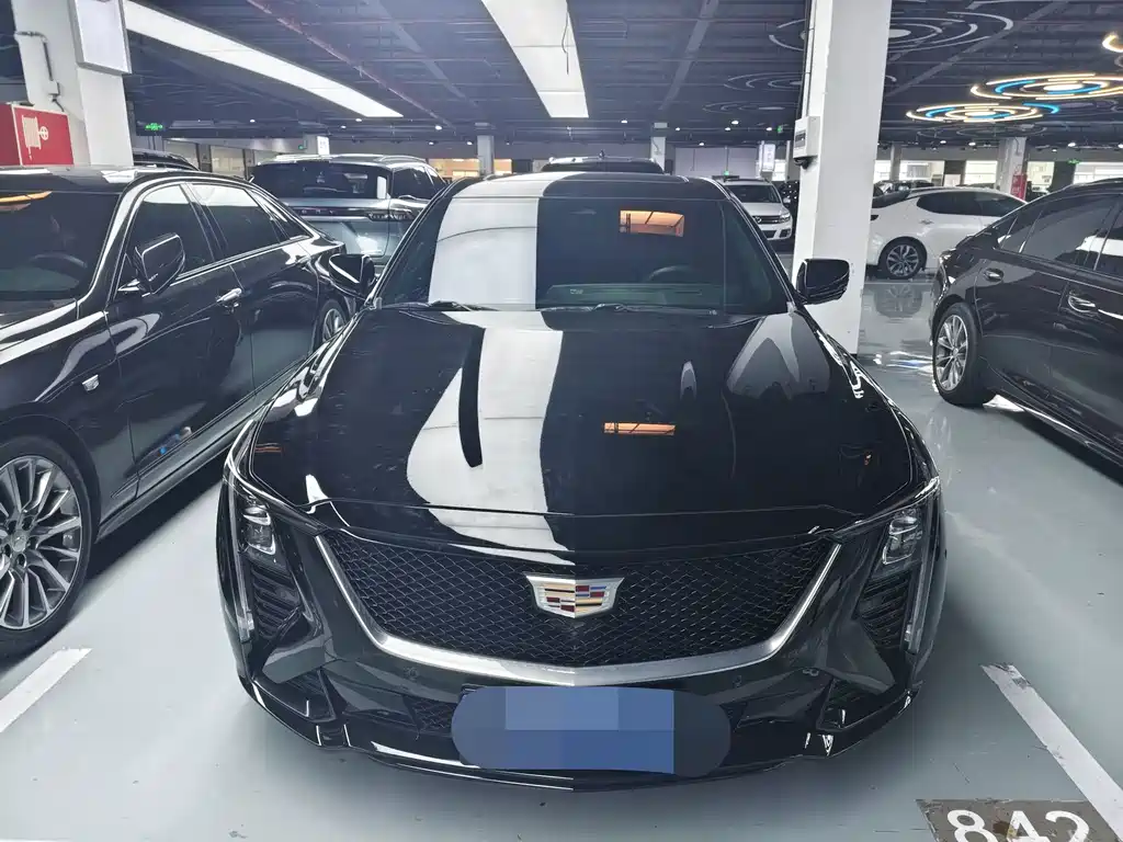 Cadillac CT5 — миниатюра 2