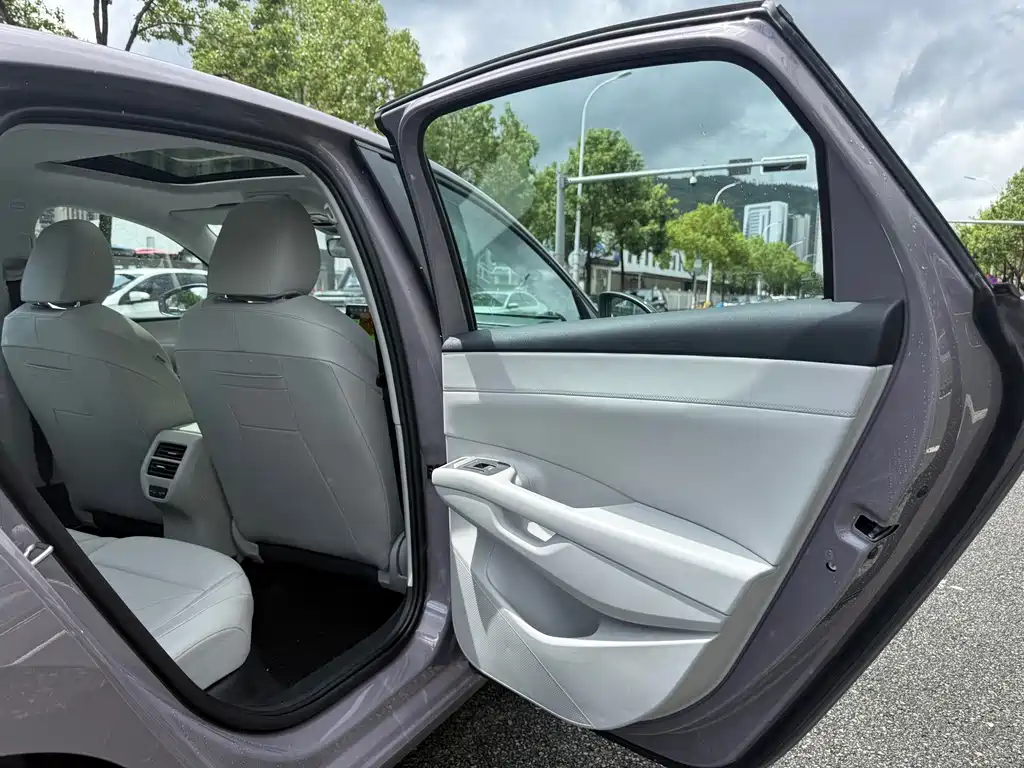 Volkswagen Lavida — миниатюра 14