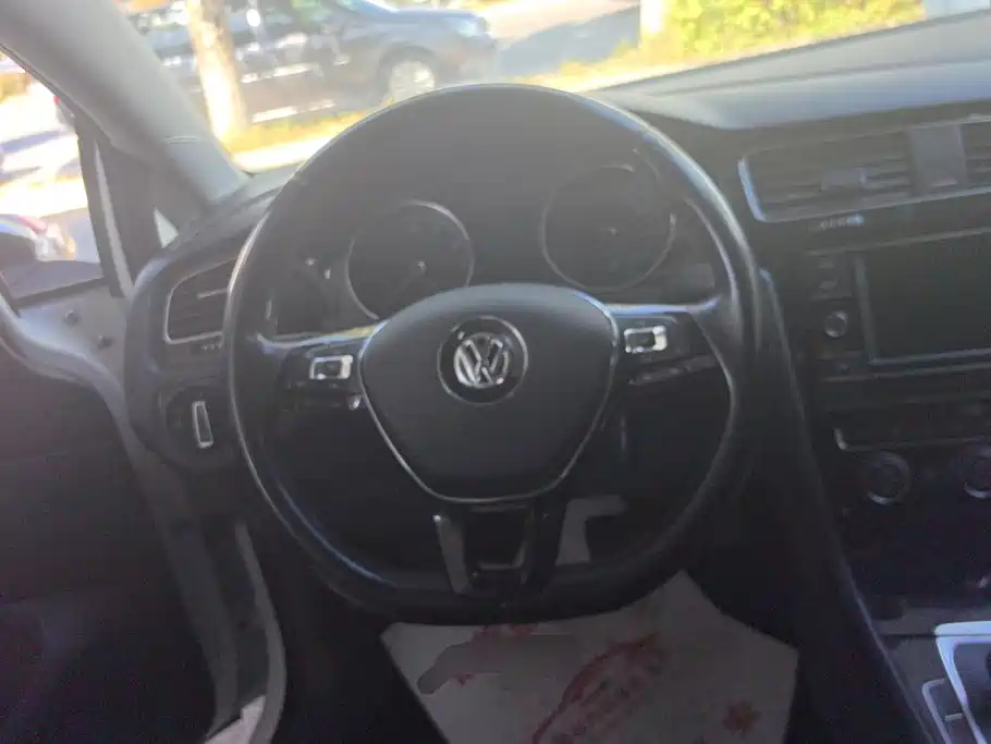 Volkswagen Golf — миниатюра 15