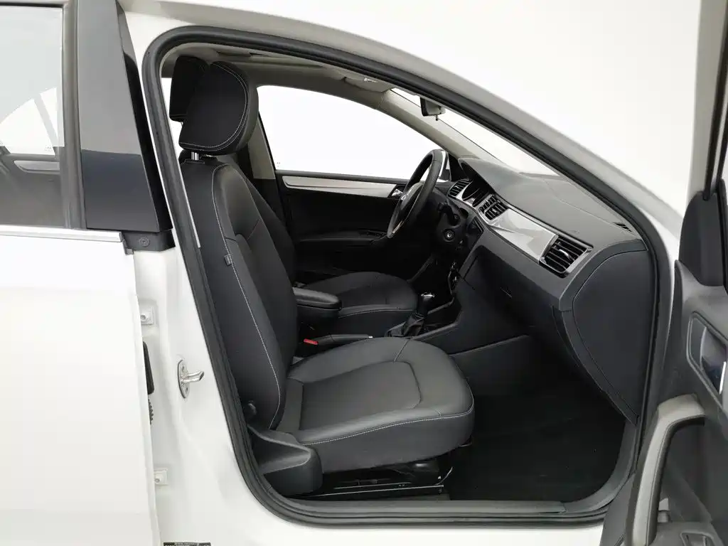 Skoda Rapid — миниатюра 23