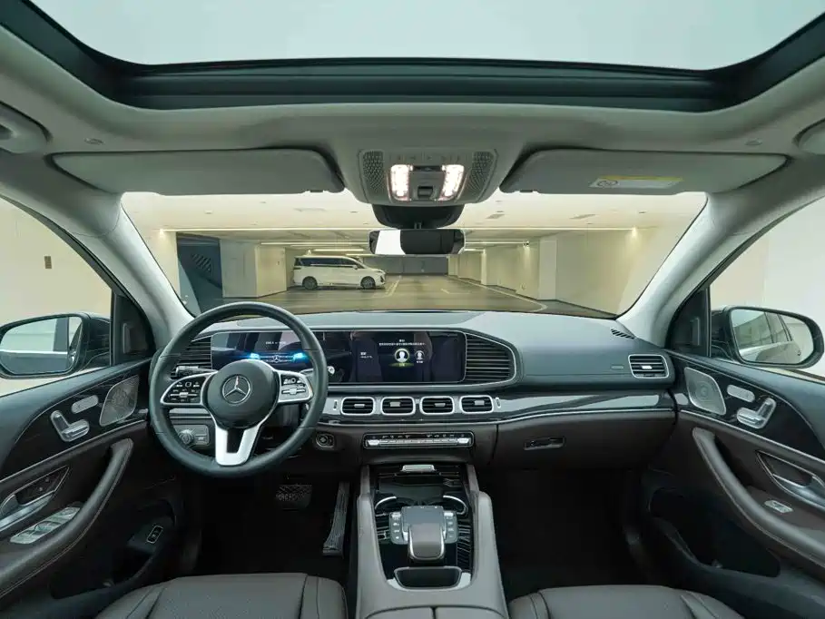 Mercedes-Benz GLE (Import) — миниатюра 19