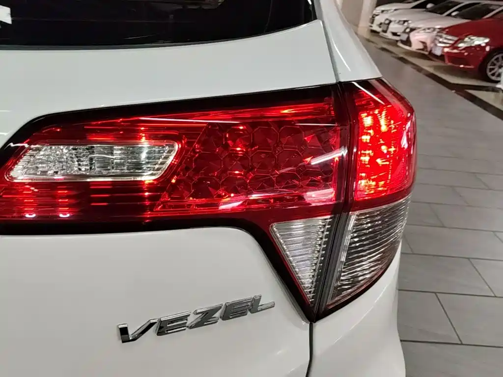 Honda Vezel — миниатюра 8