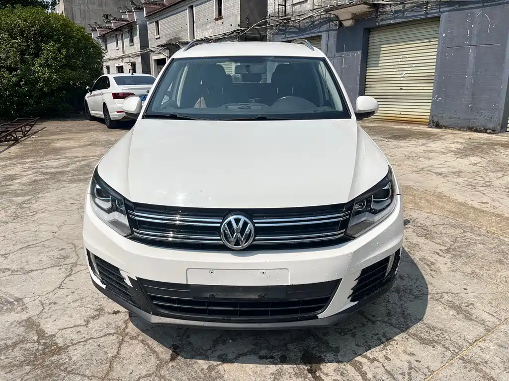 Volkswagen Tiguan — миниатюра 2