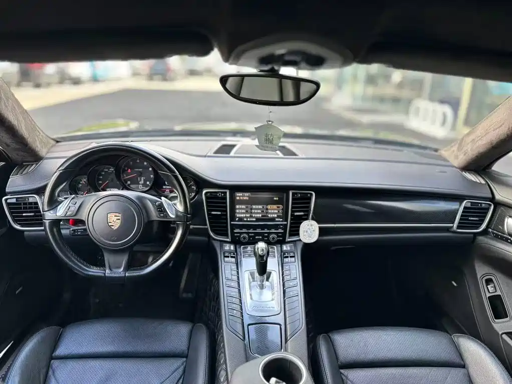 Porsche Panamera — миниатюра 15